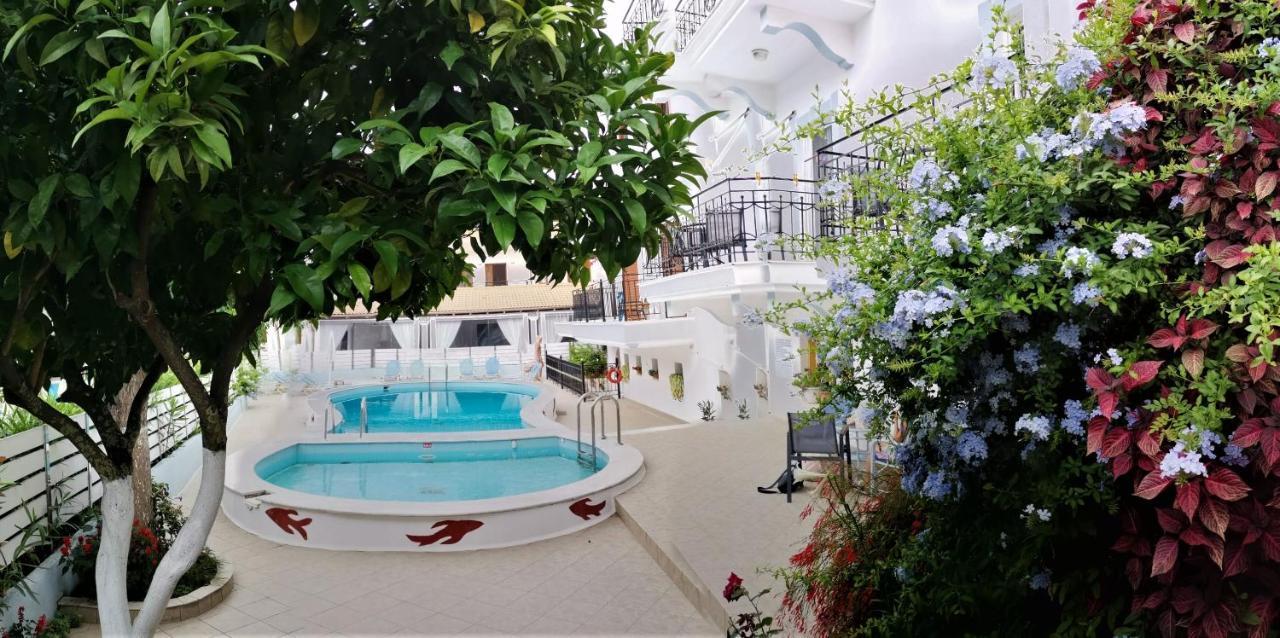 Oasis Hotel ปาร์กา ภายนอก รูปภาพ